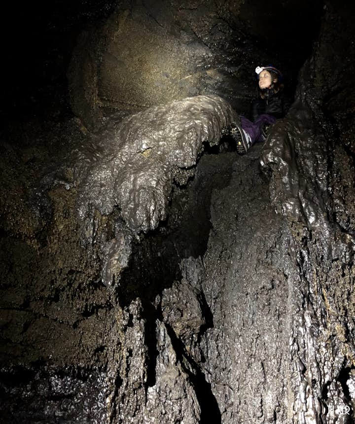 Raufarhólshellir : une expérience unique dans un tunnel de lave !