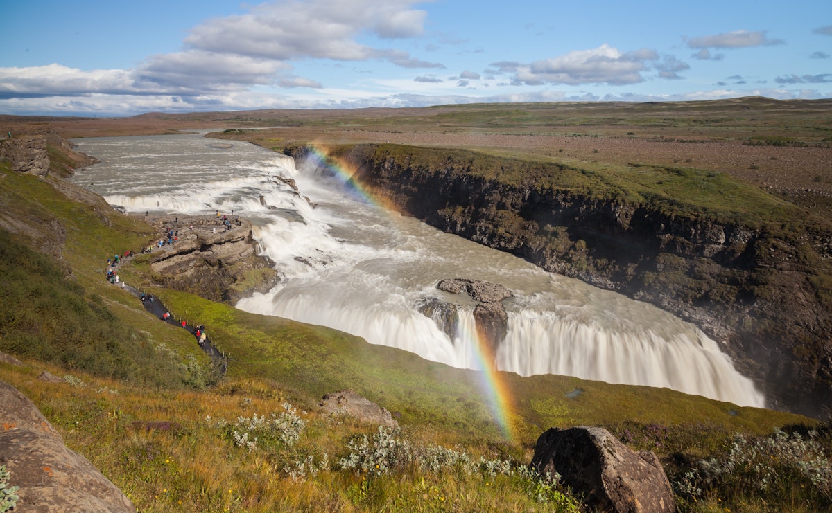 Minibus tour of the Golden Circle | Explore Iceland's Best Known ...