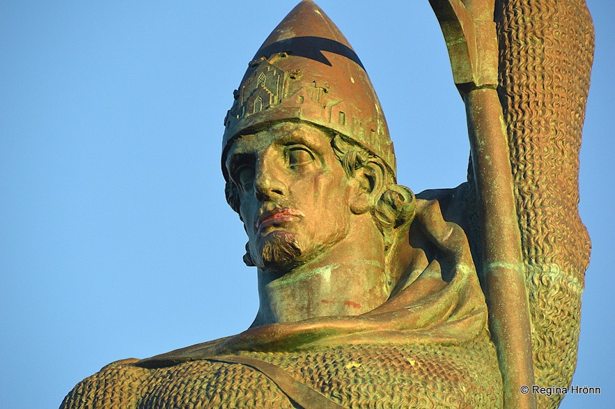 The statue of Ingólfur Arnarson in Reykjavík