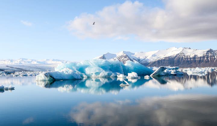 杰古沙龙冰河湖如镜面一般的湖水