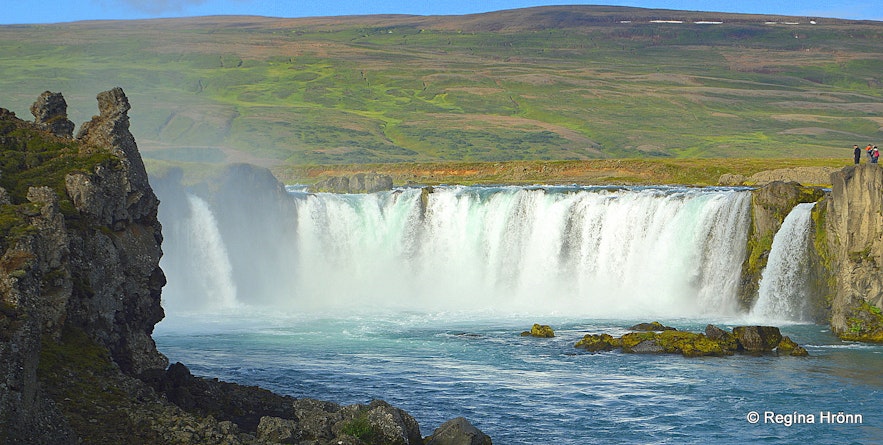 Goðafoss waterfall and 2 rocks
