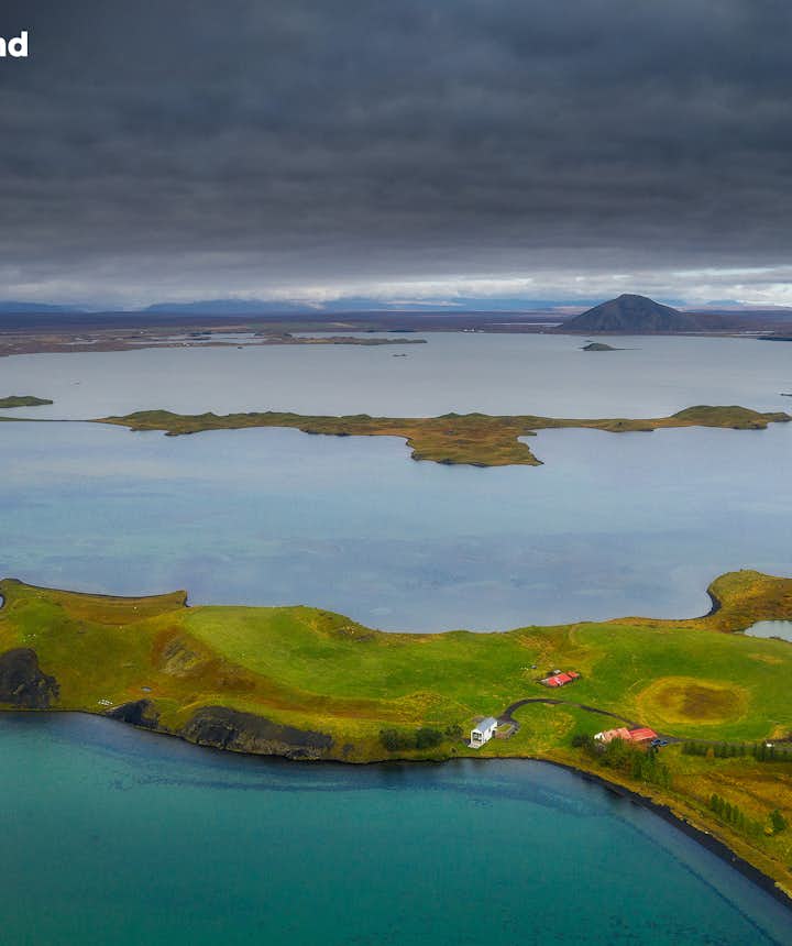 Malownicze krajobrazy jeziora Myvatn, na północy Islandii.