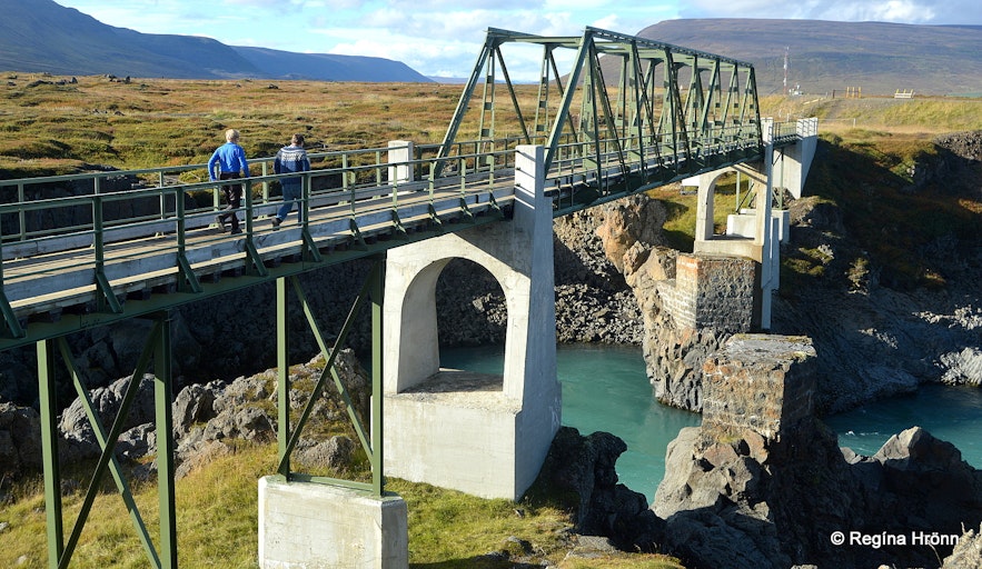 Goðafoss foot bridge - Skjálfandafljót bridge