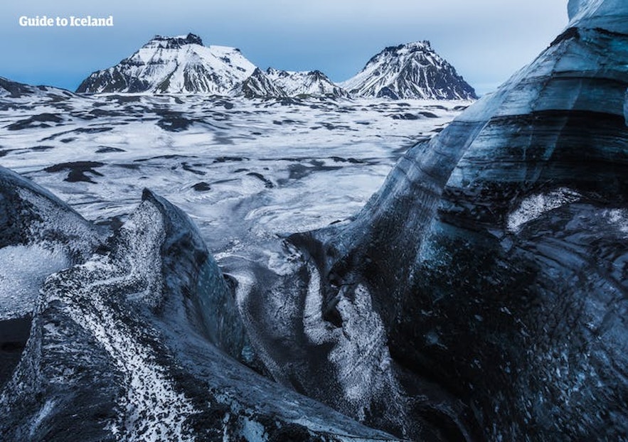 Katla ligger under glaciären Mýrdalsjökull på sydöstra Island.