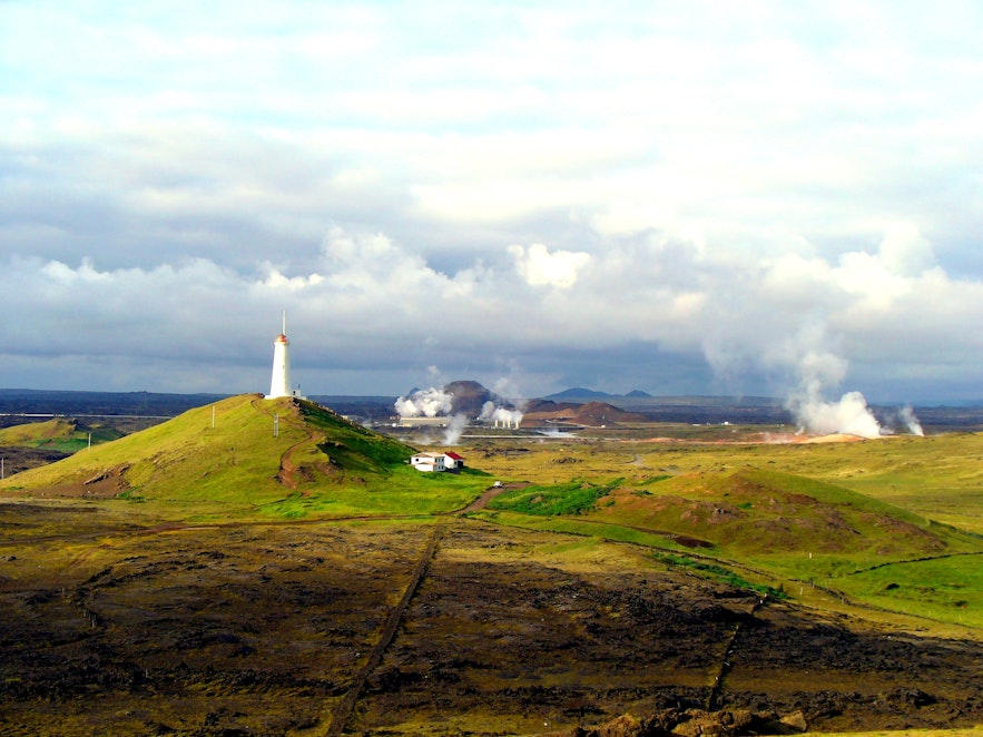 距离冰岛首都雷克雅未克不远的雷克亚内斯(Reykjanesviti)灯塔