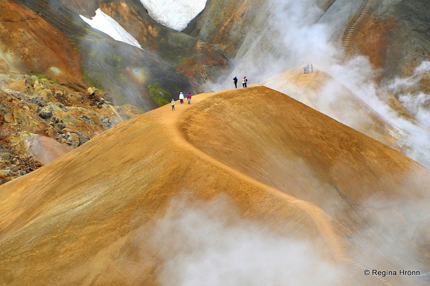 The amazing Mt. Kerlingarfjöll, a fascinating Hike throug...