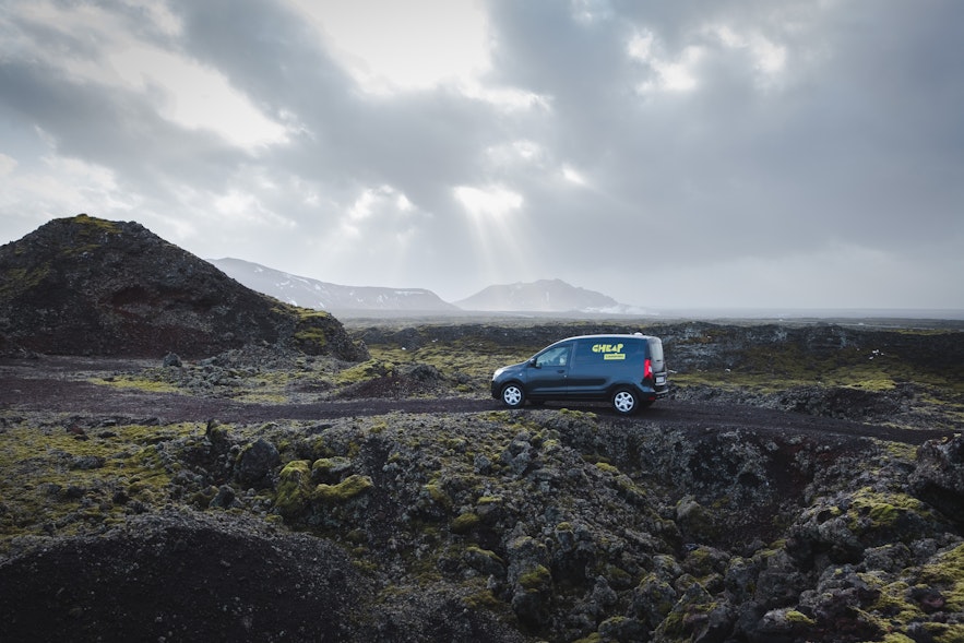 自驾出行冰岛是不错的方式