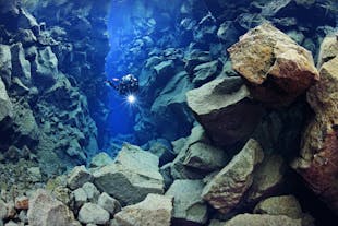 Att dyka i Silfra-sprickan är något man gör en gång i livet.