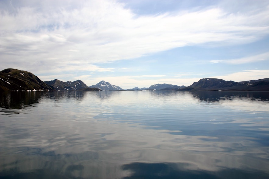 冰岛内陆高地中的宁静Langisjór湖泊