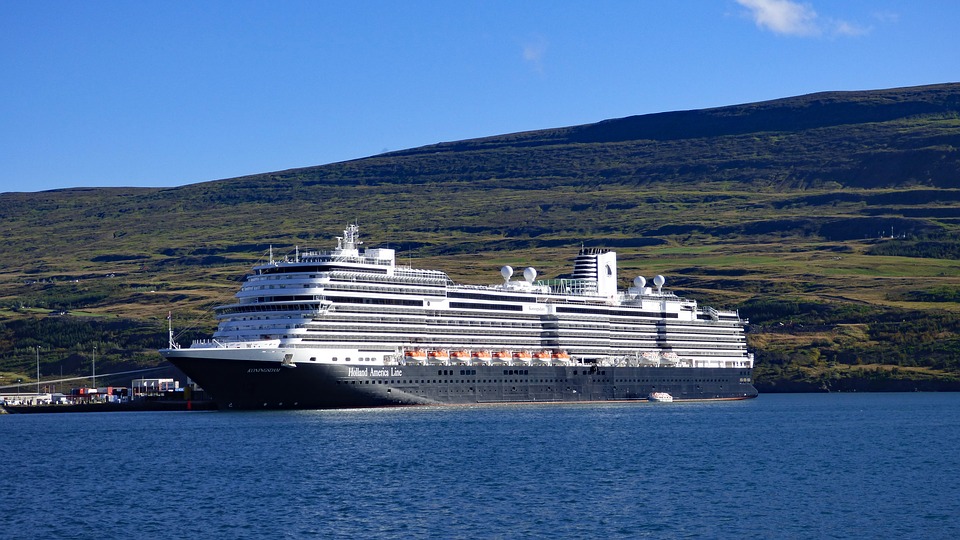 Best Value Shore Excursions for Cruise Passengers in Iceland