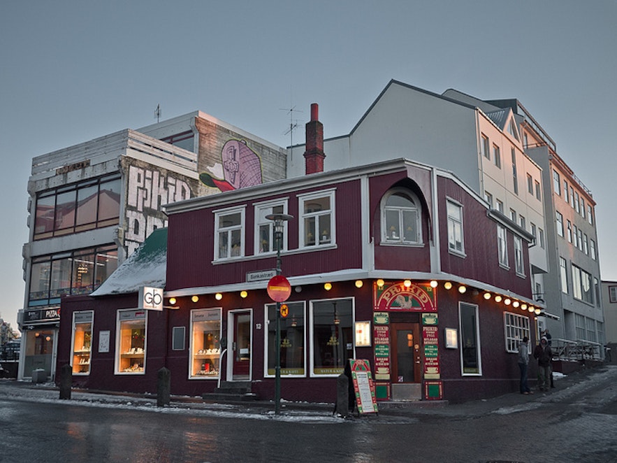 cheapest happy hour in reykjavik