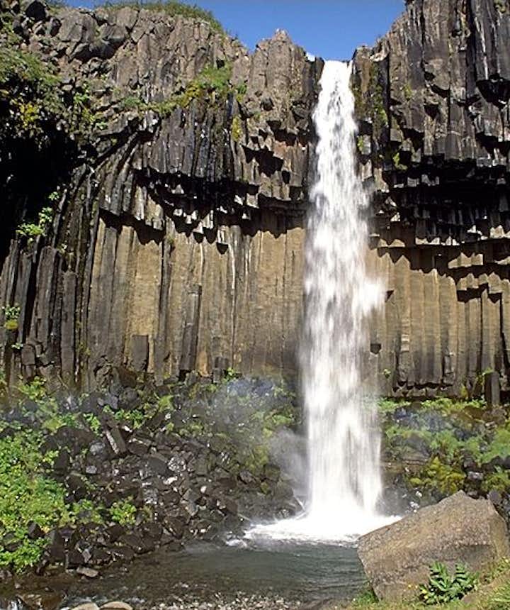 Svartifoss waterfall in Iceland, Photo from Wikimedia Commons - Andreas Tille