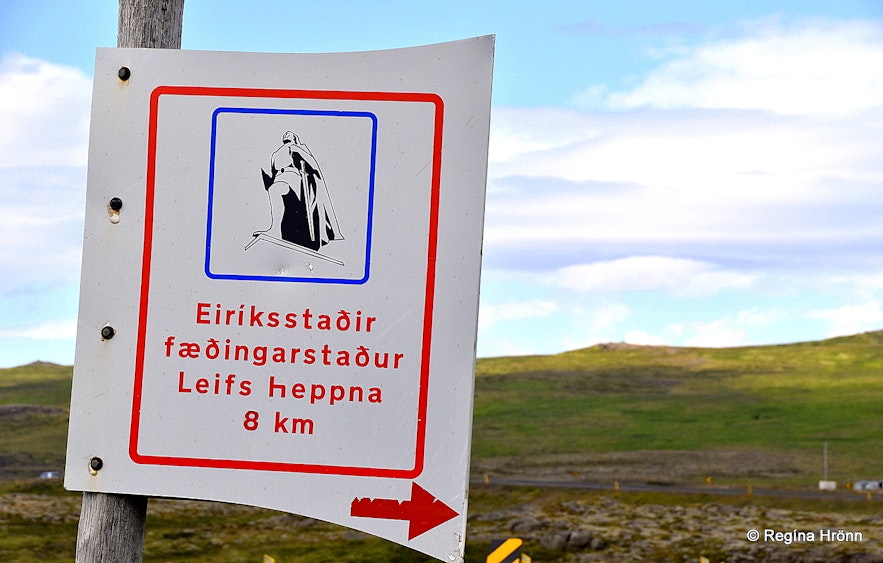 The information sign for Eiríksstaðir Viking longhouse