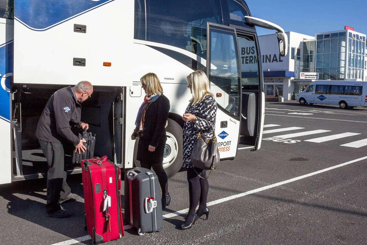 Express Airport Bus Transfer From Reykjavik To Keflavik International