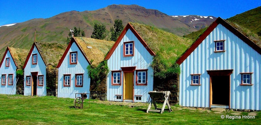 Laufás草皮屋位于冰岛北部的埃亚峡湾(Eyjafjörður，又称岛屿峡湾)内