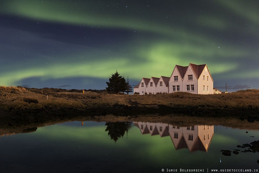Immagine dell'aurora boreale nella Rift Valley continentale di Thingvellir, nell'Islanda meridionale.
