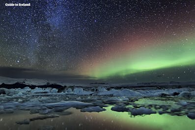 Ta 5-dniowa zimowa wycieczka po Islandii zabierze Cię do laguny lodowcowej Jökulsárlón.