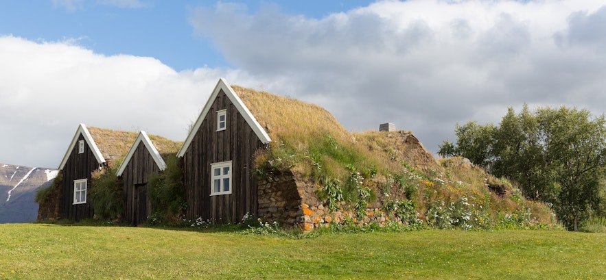 Nýibær草皮屋位于冰岛北部的霍拉尔地区(Hólar)，首建于1860年