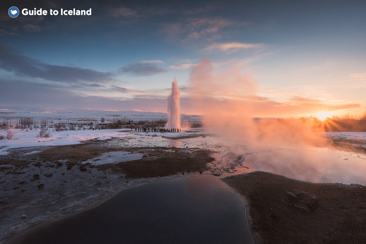 El área geotérmica de Haukadalur es el lugar perfecto en los meses de invierno para comprender por qué se conoce a Islandia como la tierra de hielo y fuego.
