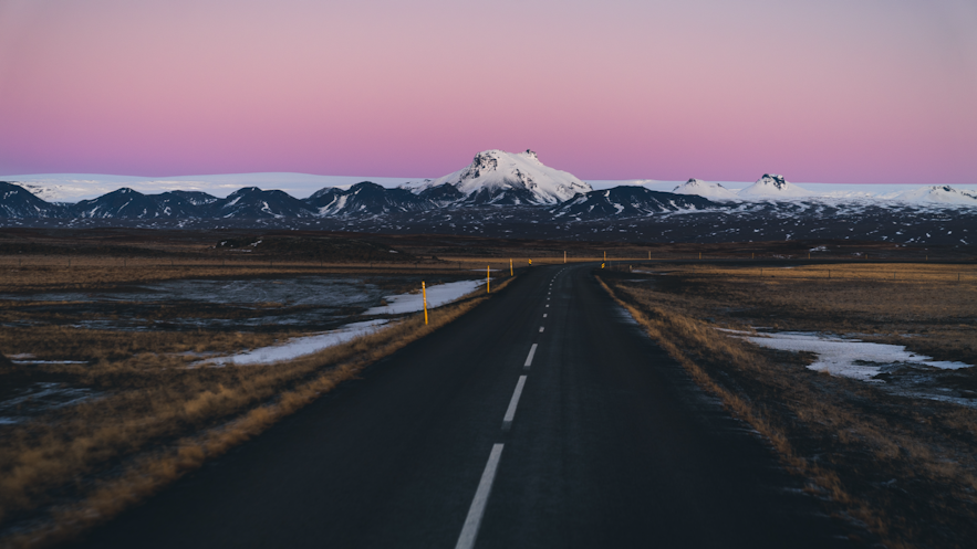 road to Langjökull Glacier drive car