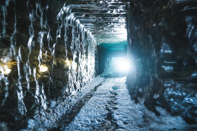 Kombinierte 4-stündige Eishöhlen- & Schneemobiltour auf dem Langjökull-Gletscher mit Transfer vom Gullfoss