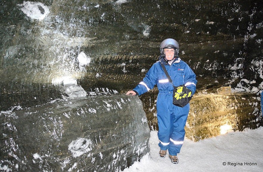 Regína inside the Langjökull glaicer ice cave