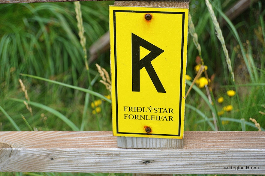 The yellow sign by Ískrabrunnur - the Well of the Irish Snæfellsnes