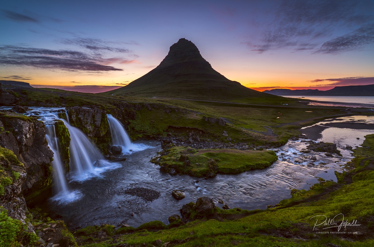 tour guide trips to iceland