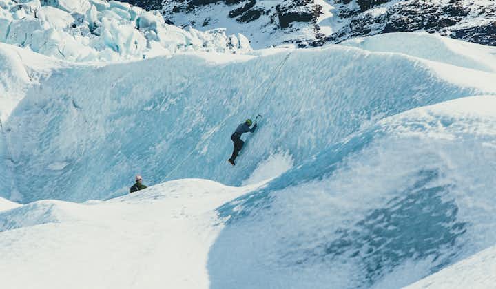 瓦特纳冰川徒步 + 攀冰｜冰岛必去特色体验｜斯卡夫塔山国家公园（自驾参团）