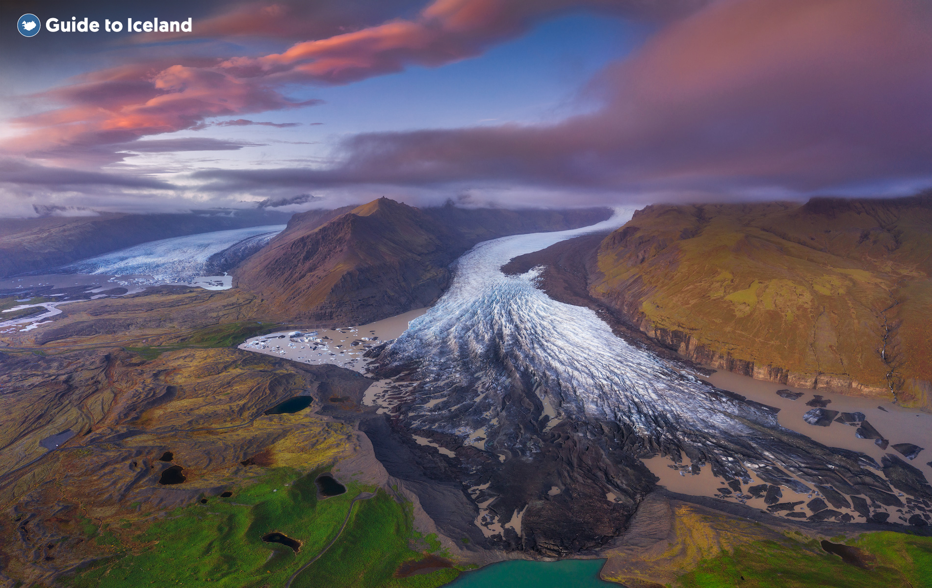 冰岛南岸瓦特纳冰川国家公园内的一条冰舌
