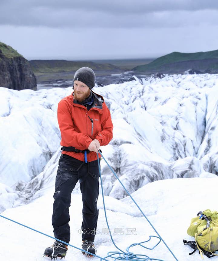 冰島冰川健行專業導遊Oddur 