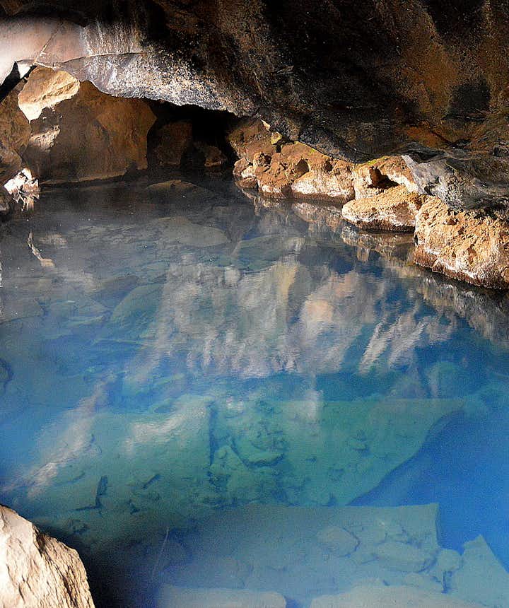 Mývatn Part III - Grjótagjá aka the Love Cave, Stóragjá &amp; the Mývatn Naturebaths