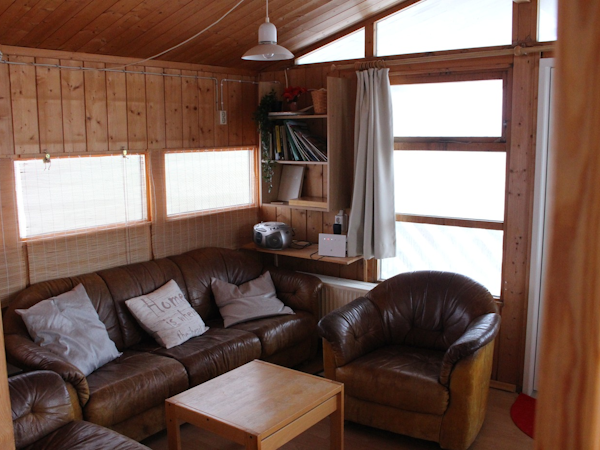 Tradir Guesthouse has cottages with cosy living rooms.