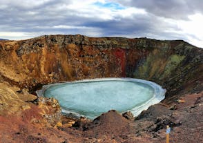 Small Group 8 Hour Sightseeing Tour of the Golden Circle & Kerid Volcanic Crater