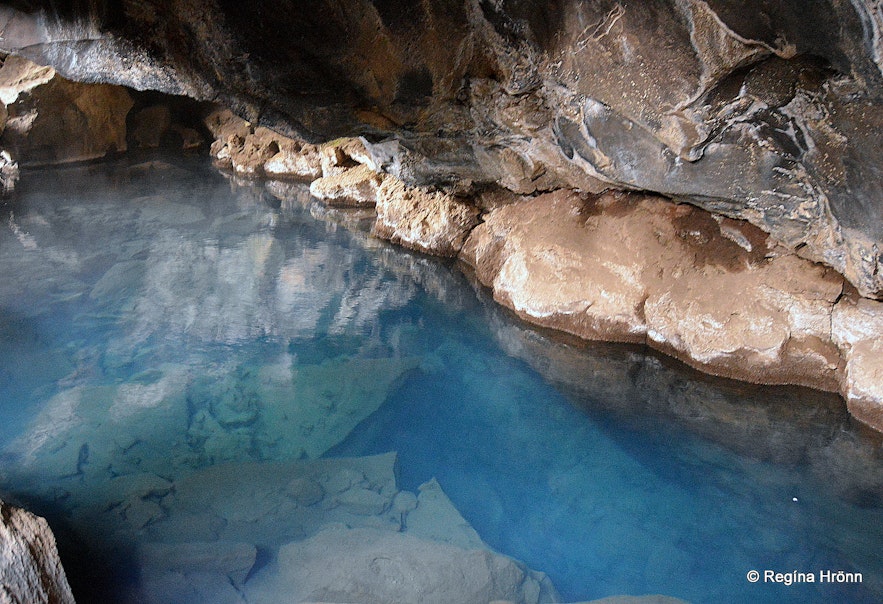 Grjótagjá lava cave Mývatn