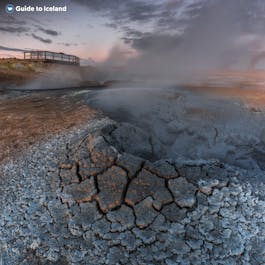 ภูมิประเทศที่เต็มไปด้วยพลังงานความร้อนใต้พิภพของไอซ์แลนด์เหนือ