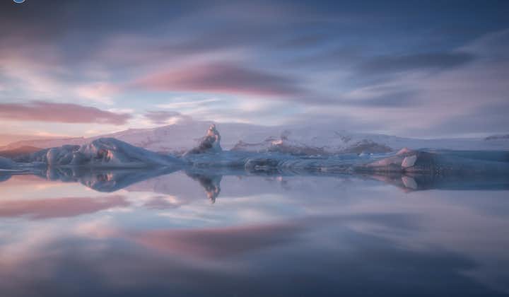 アイスランド南東部のヨークルスアゥルロゥン氷河湖
