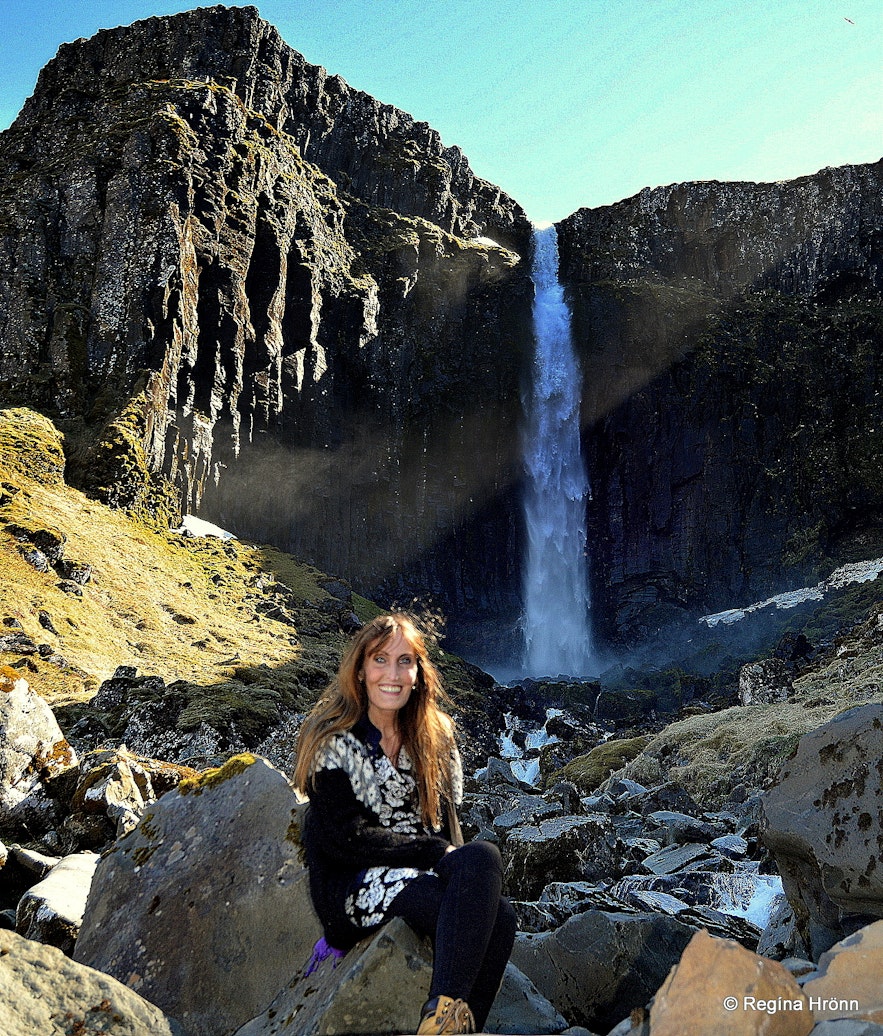 Regína by Grundarfoss waterfall