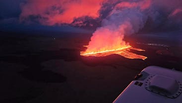 Flygplansresa till Litli-Hruturs före detta vulkanutbrott från Reykjavik