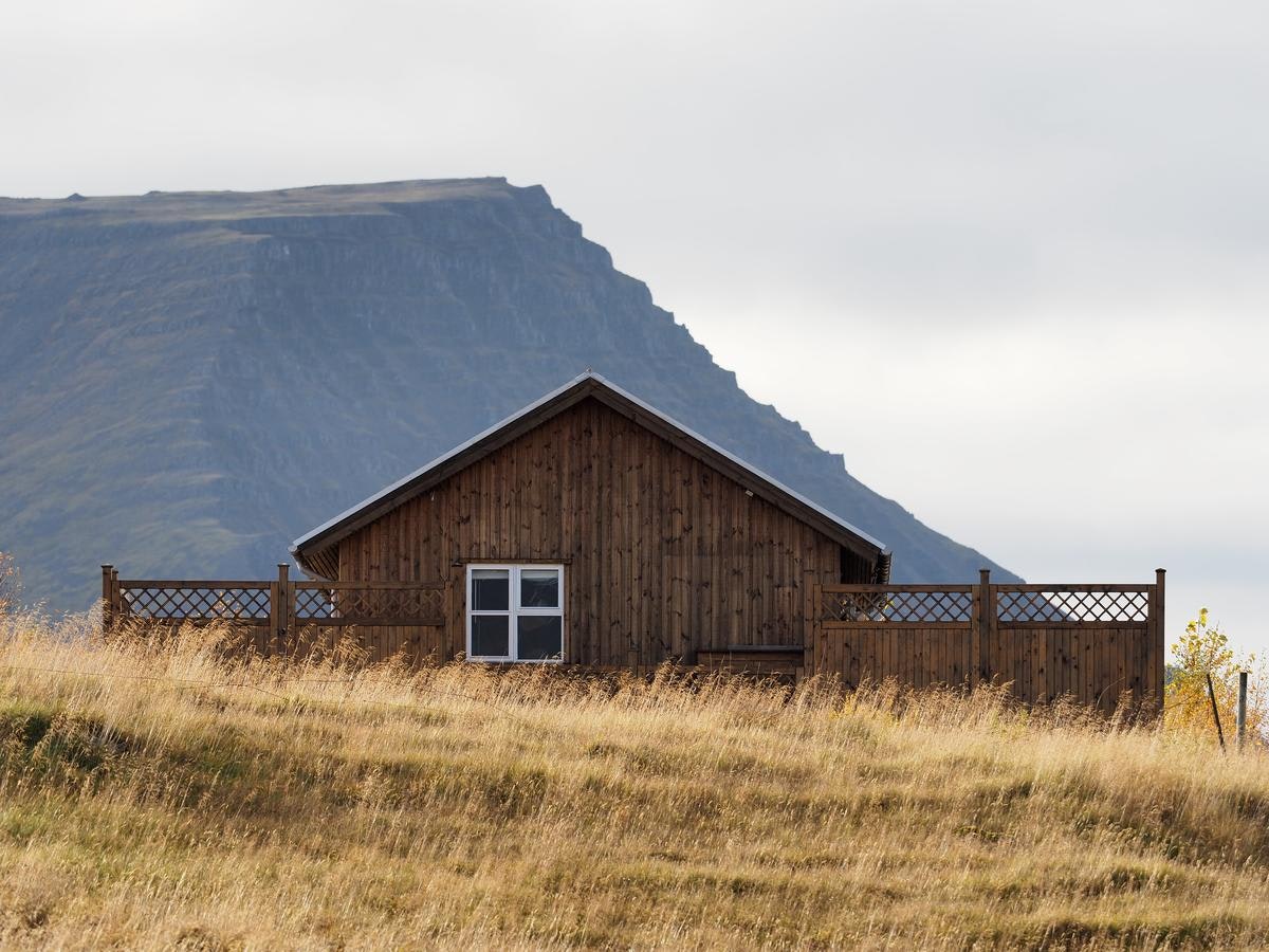 Hotel Laxarbakki | Guide to Iceland