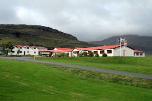 Hotel Smyrlabjorg is located right near Vatnajokull glacier.