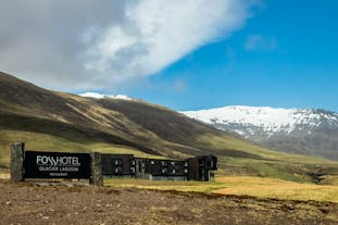 冰岛南部Hvannadalshnukur山下的冰河湖福斯酒店。
