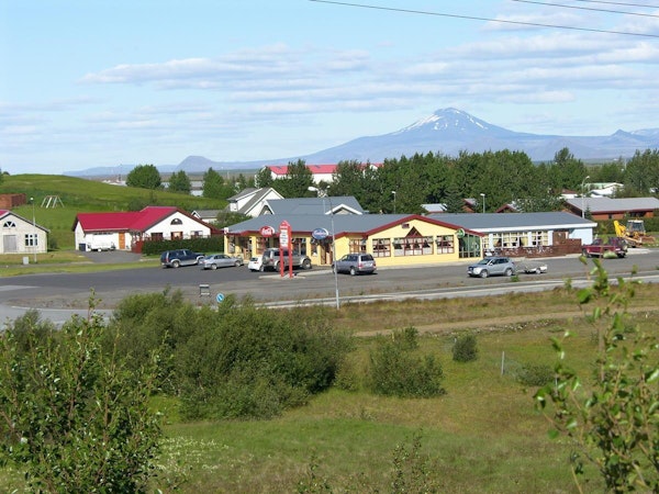 Hotel Kanslarinn is located in the heart of Hella.