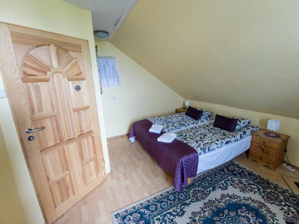 Kiljan Guesthouse has bright, colourful rooms.