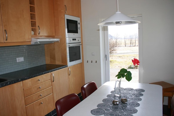 Jadar Farm has a fully-furnished kitchen.