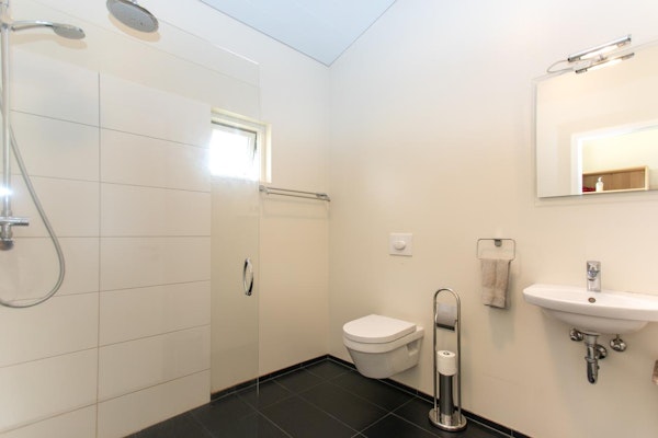 Guesthouse Fludir has shared and private bathrooms.