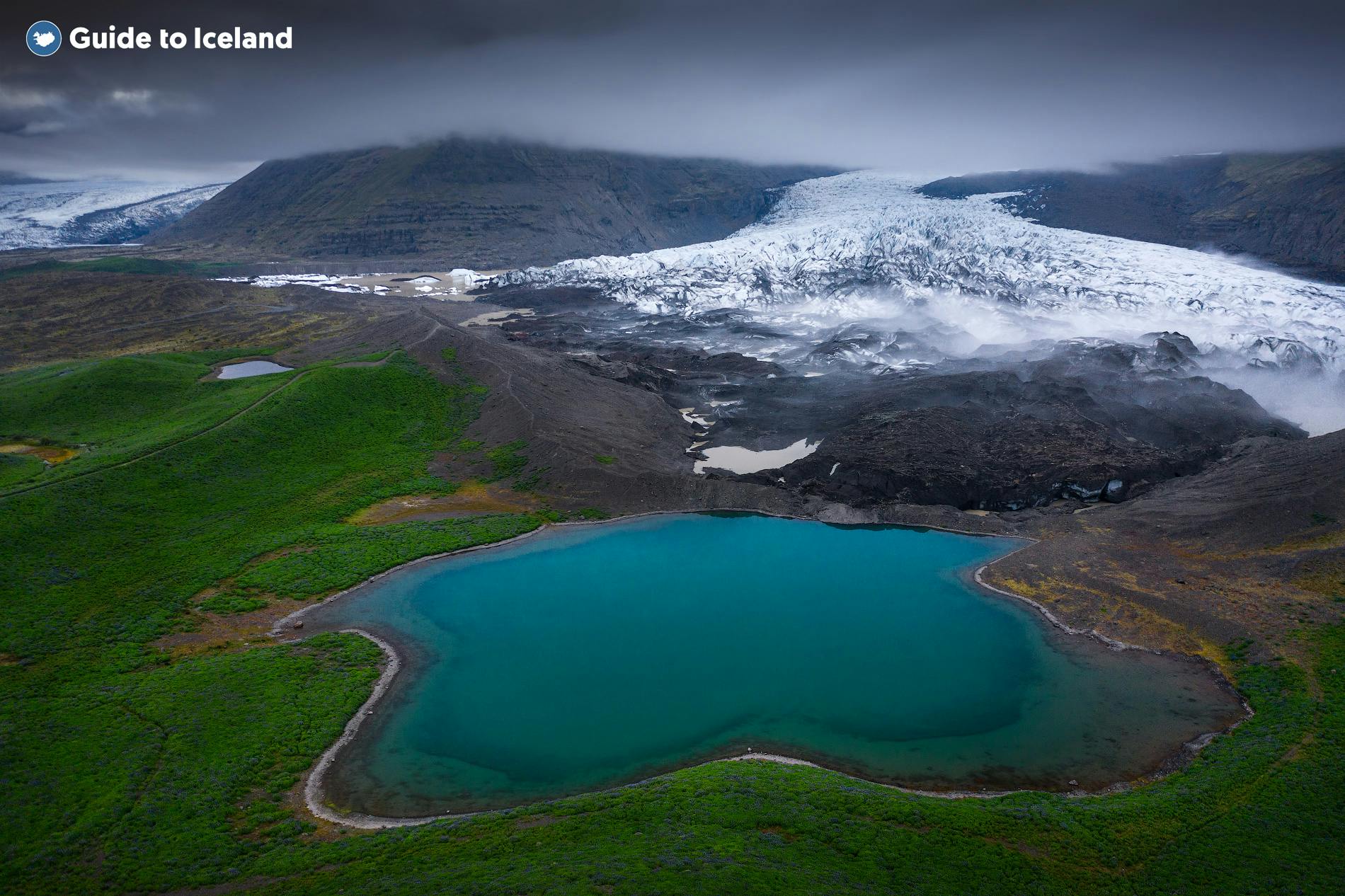 Das Naturreservat Skaftafell schmiegt sich in eine Gletscherlandschaft.