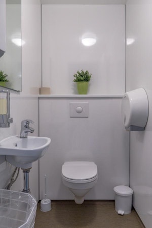 Vogahraun Guesthouse has clean communal bathrooms.