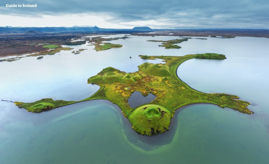 La región del lago Myvatn es un lugar impresionante para visitar en el norte de Islandia.