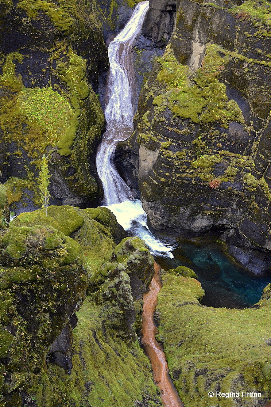 Mögárfoss waterfall in Fjaðrárgljúfur canyon